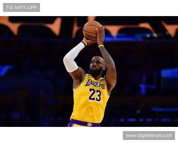 NBA季后赛激战正酣詹姆斯领衔湖人力争总冠军荣耀 - 副本 (3)